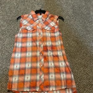 White Crow sleevless top